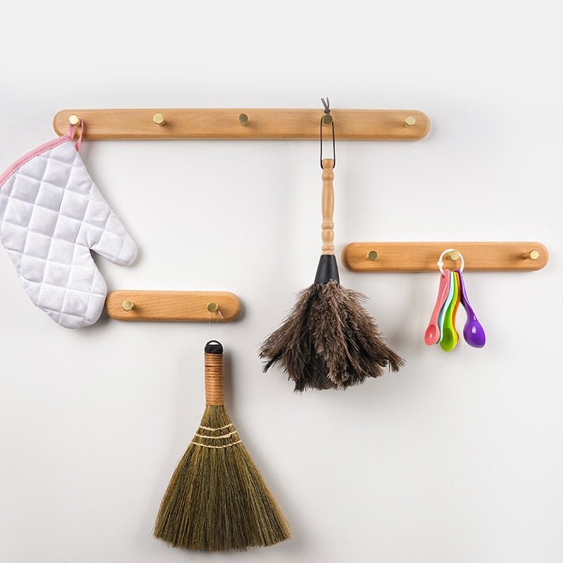 NordicHook – Perchero de Pared de Madera con Ganchos de Latón – Almacenamiento Moderno para el Hogar