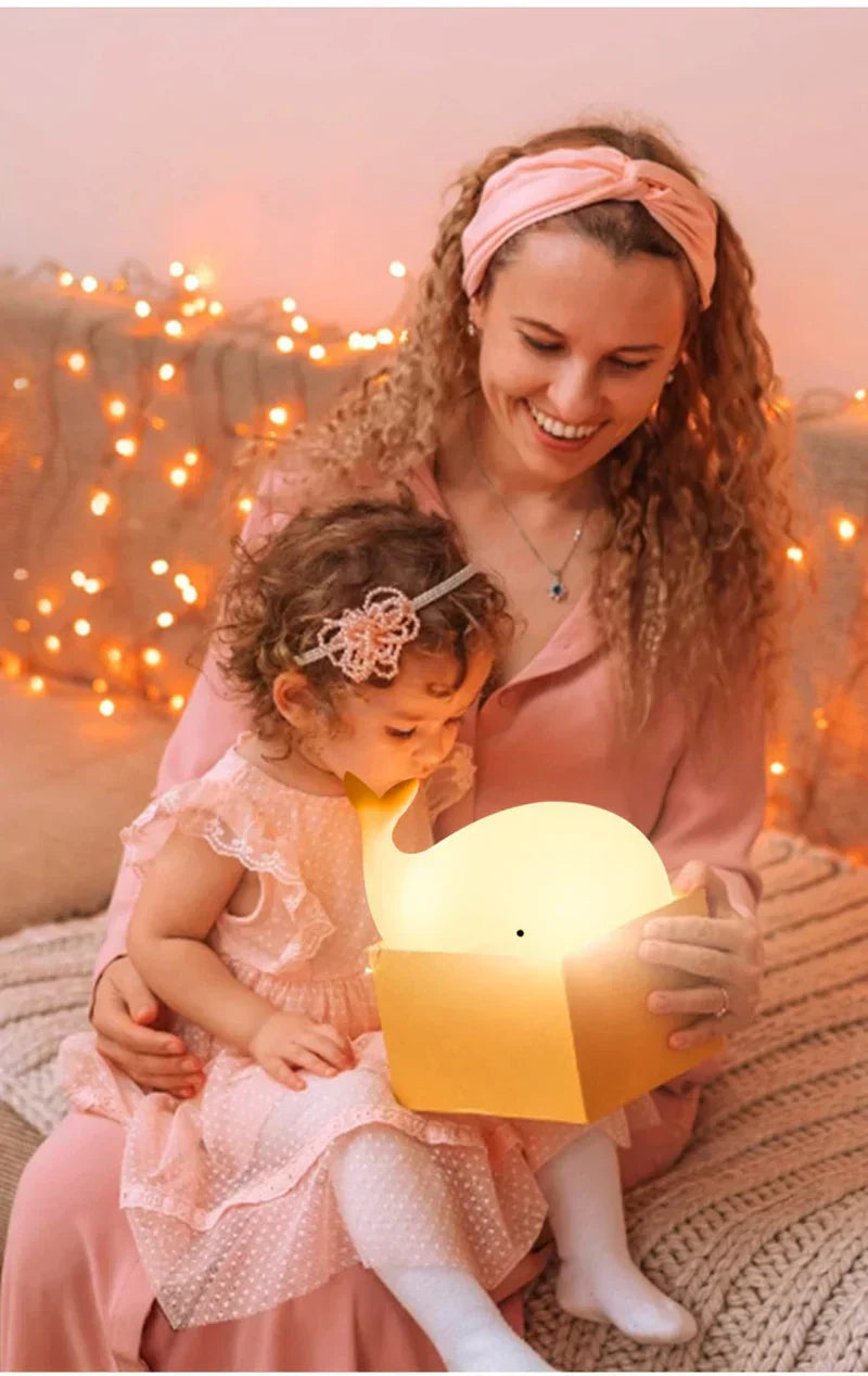 GlowWhale Lámpara Nocturna – Suave Silicona, Control Táctil y Luz de Colores Relajante