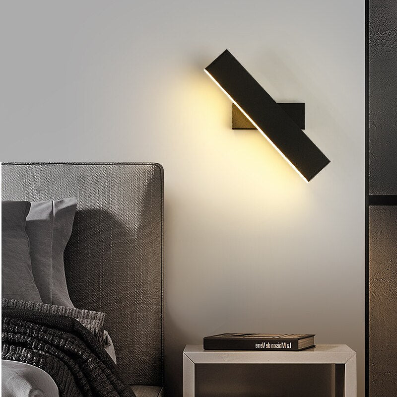 Rotaro Wandlamp – Modern Draaibaar Design met Slanke Vorm & Geïntegreerde LED-Verlichting