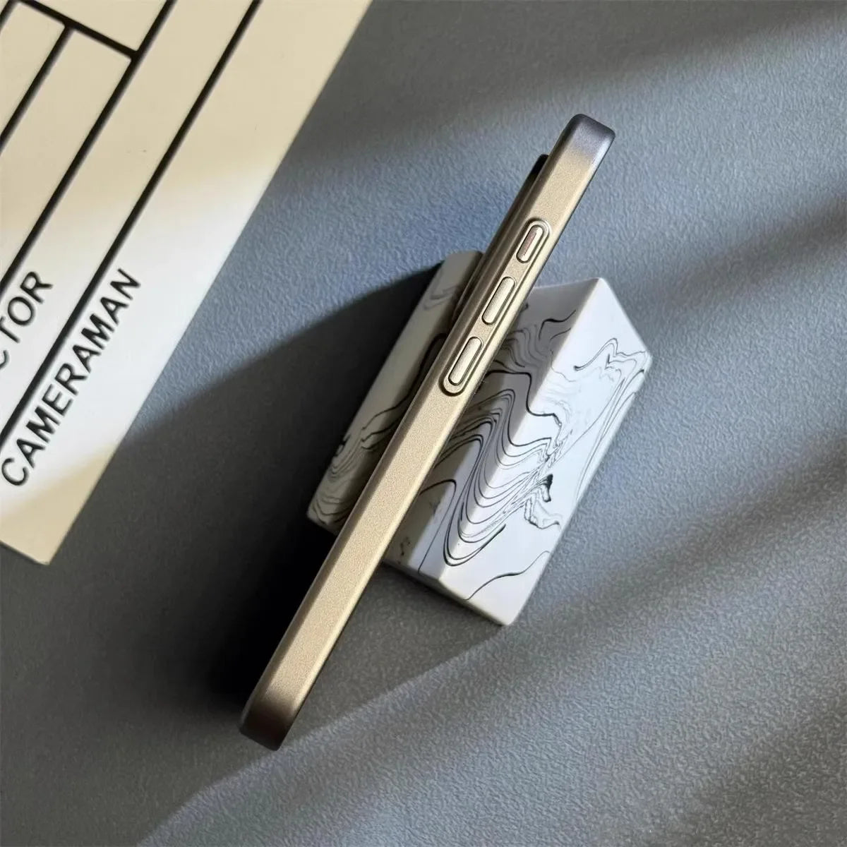 Handyhülle Stoßfest Slim Metall Look iPhone Vestragear